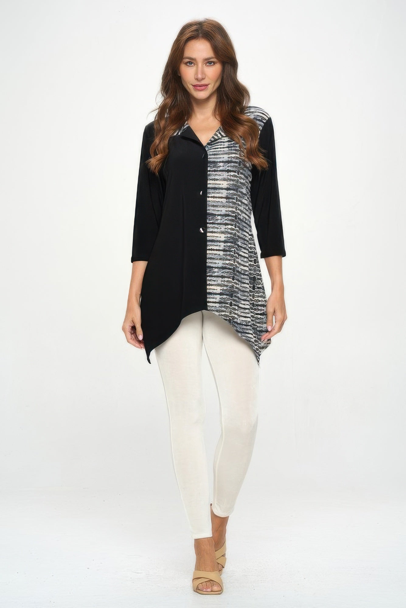 Hit Contrast Button 3/4 Sleeve Top