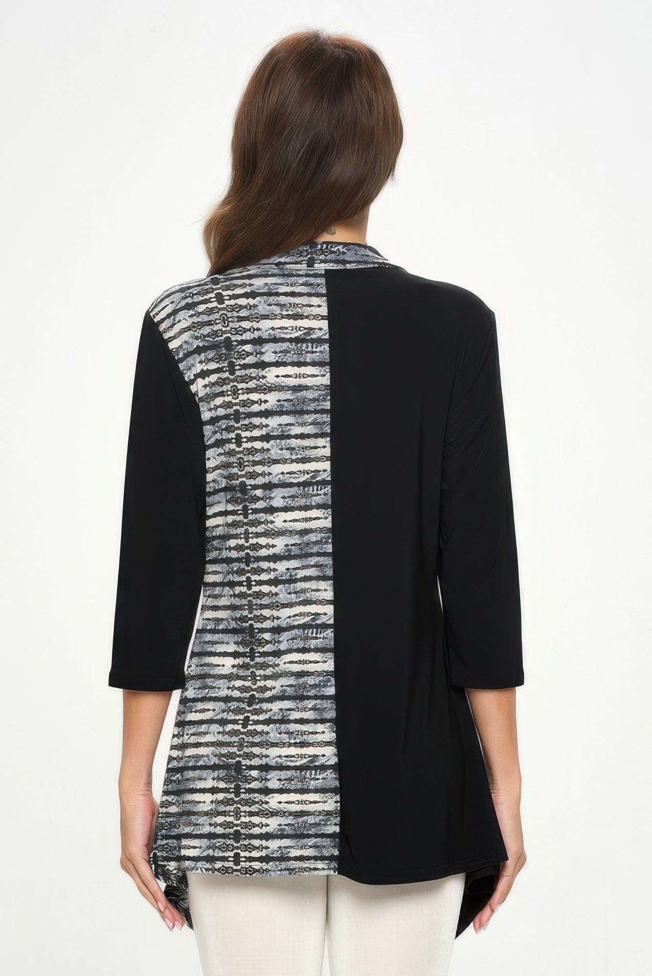 Hit Contrast Button 3/4 Sleeve Top