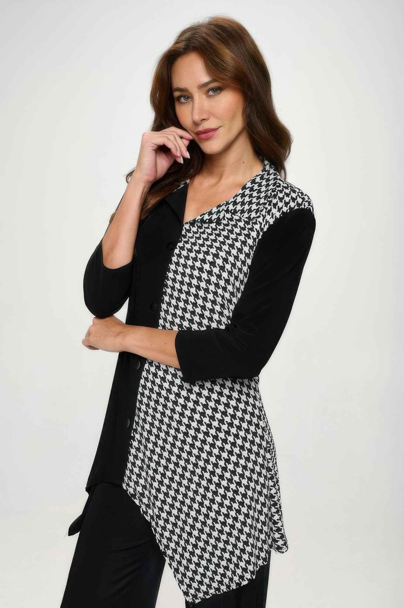 Hit Contrast Button 3/4 Sleeve Top